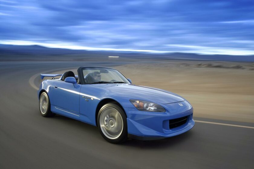 Salvage S2000: Restoring Honda’s Iconic Sports Car from Wrecked Condition