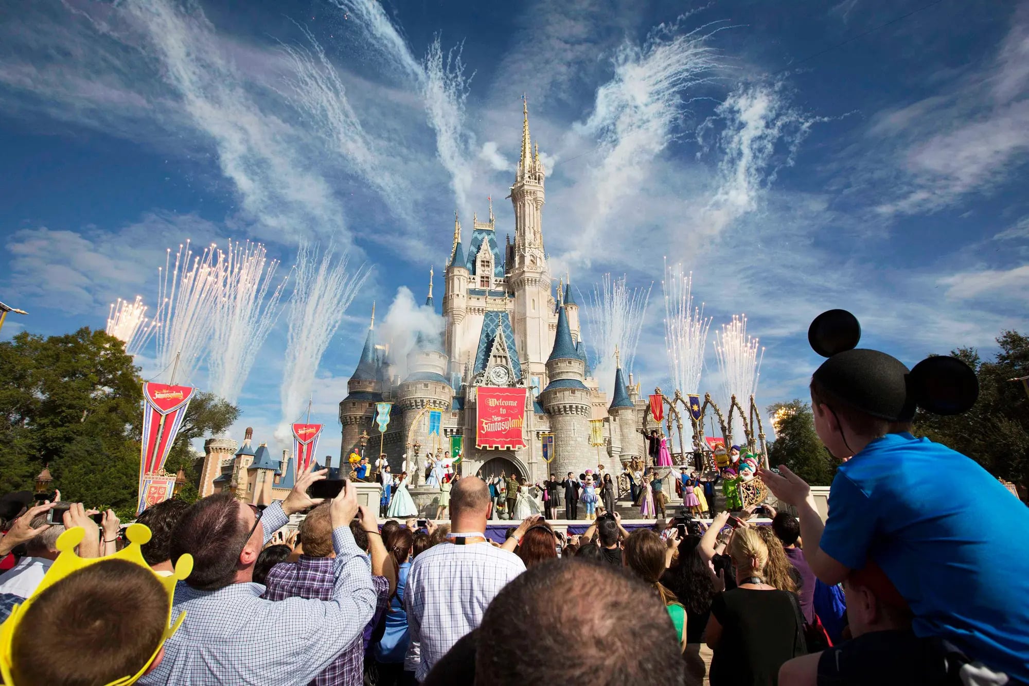 The Ultimate Disneyland Itinerary: Maximizing Your Magical Day