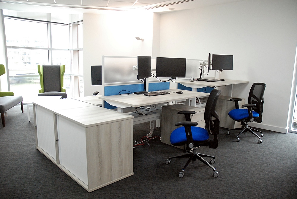 Empowering Flexibility: Personal Storage Solutions in Today's Hybrid Workspaces